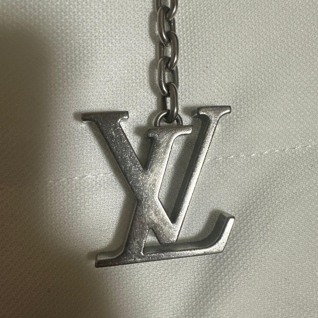 Louis Vuitton シルバー キーホルダー