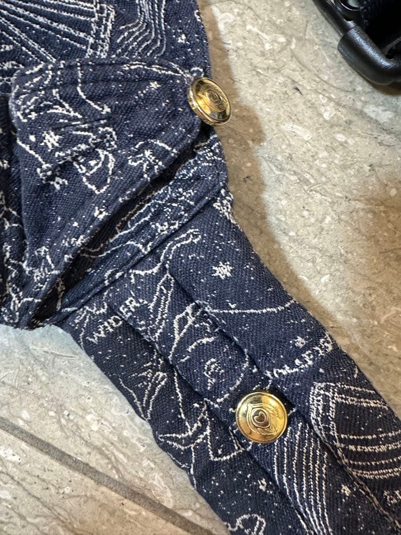 【artipoppe】 アーティポッペ　抱っこ紐 星座柄　インサート付き