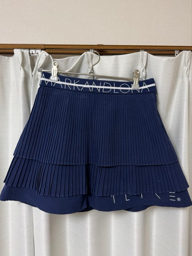 マークアンドロナ　レディースセットアップ