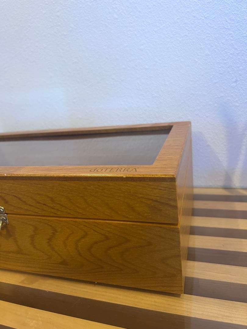 doTERRA エッセンシャルオイル収納ボックス