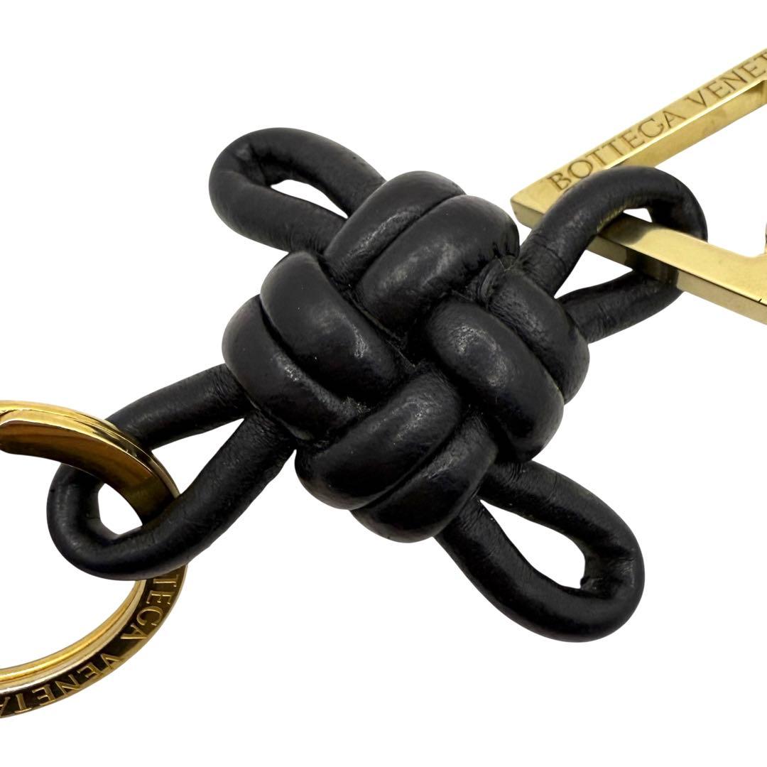 BOTTEGA VENETA トライアングル キーリング キーホルダー ブラック