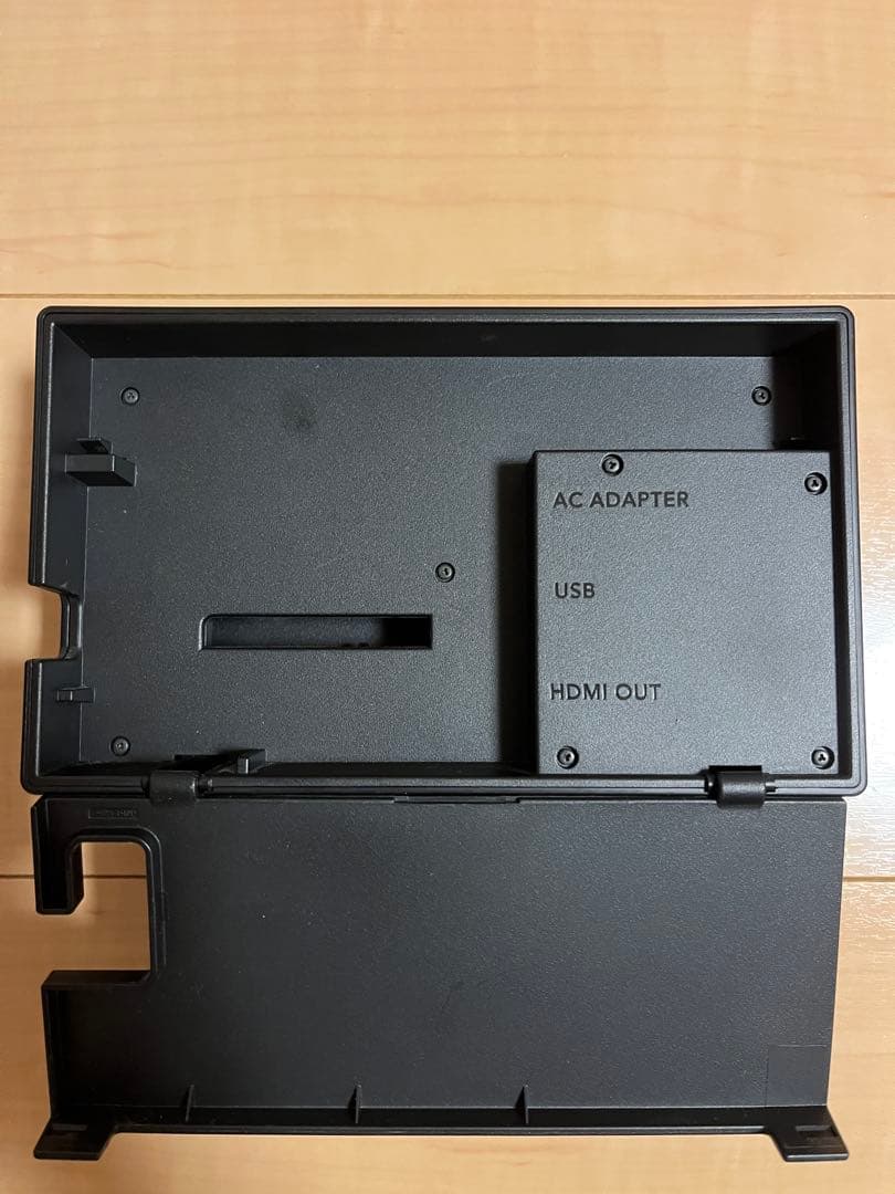 Nintendo Switch 本体　持ち運び用Switchケース