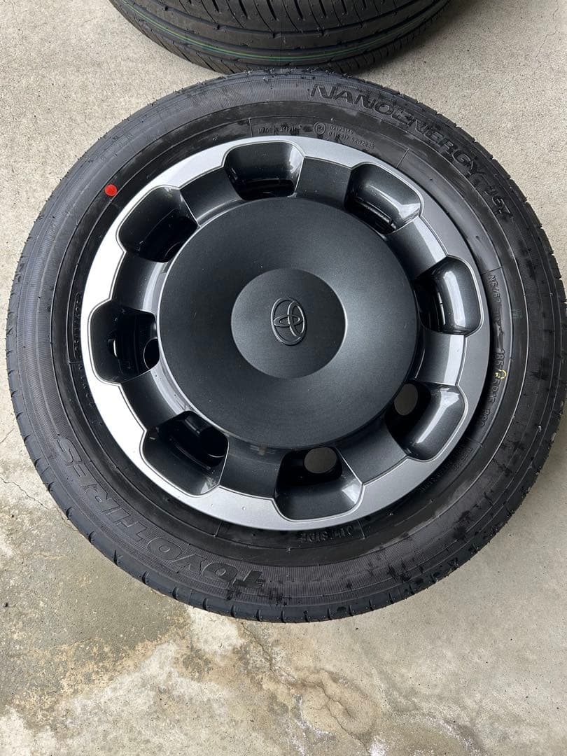 その①2本のみ　トヨタ シエンタハイブリッドZ 15インチ