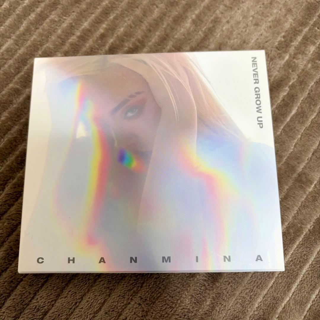 ちゃんみな　NEVER GROW UP 初回限定盤