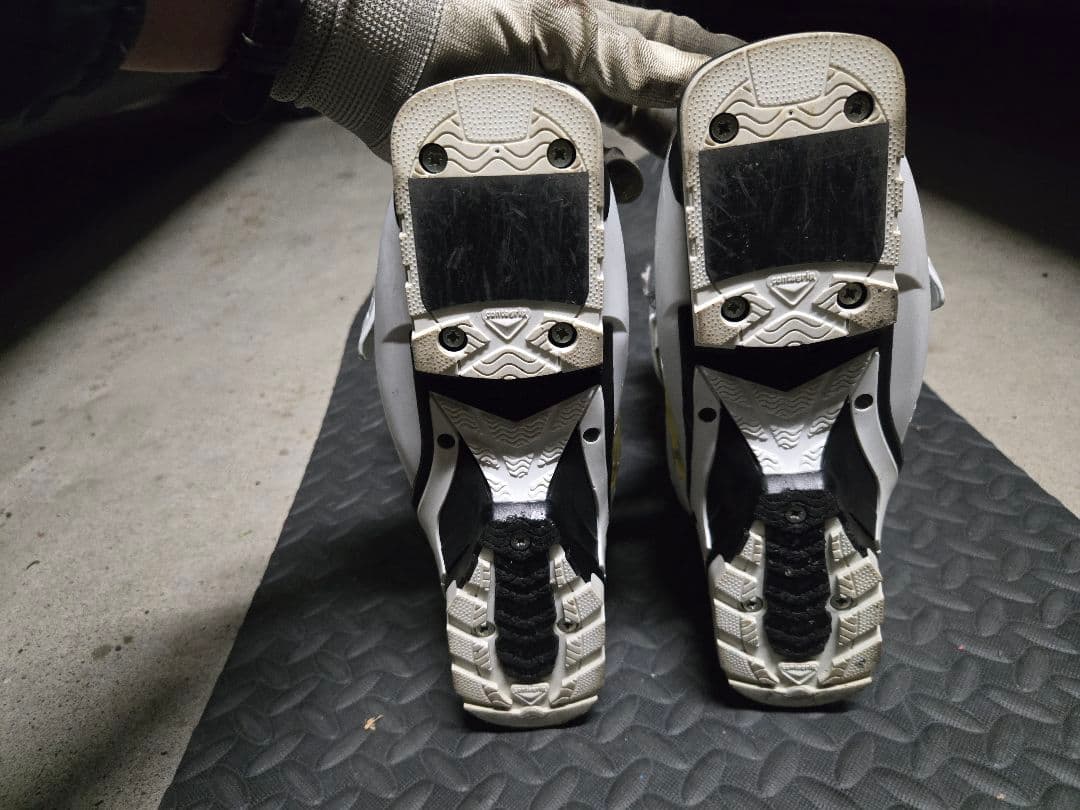 SALOMON　スキーブーツ　24.0 24.5cm