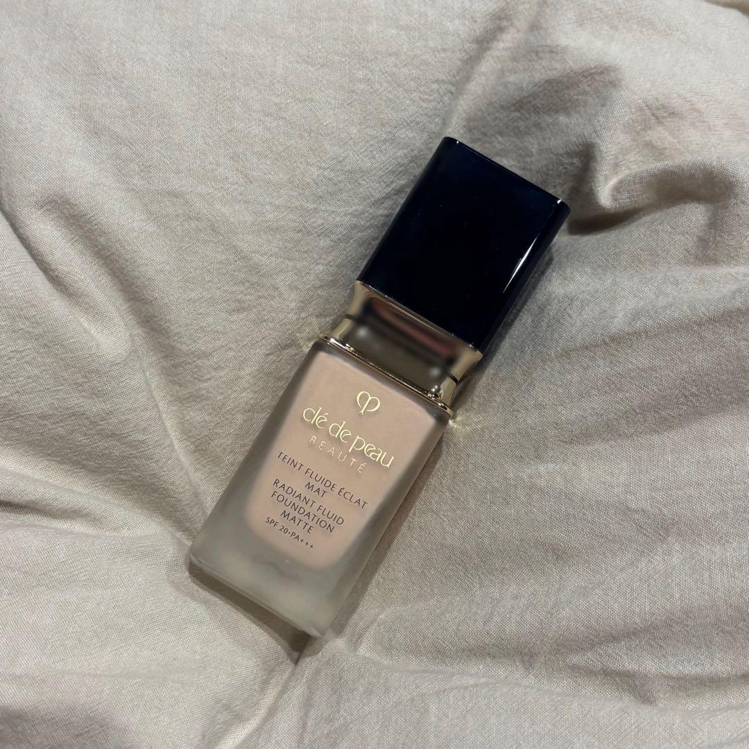 クレ・ド・ポー ボーテ タンフリュイドエクラ マット