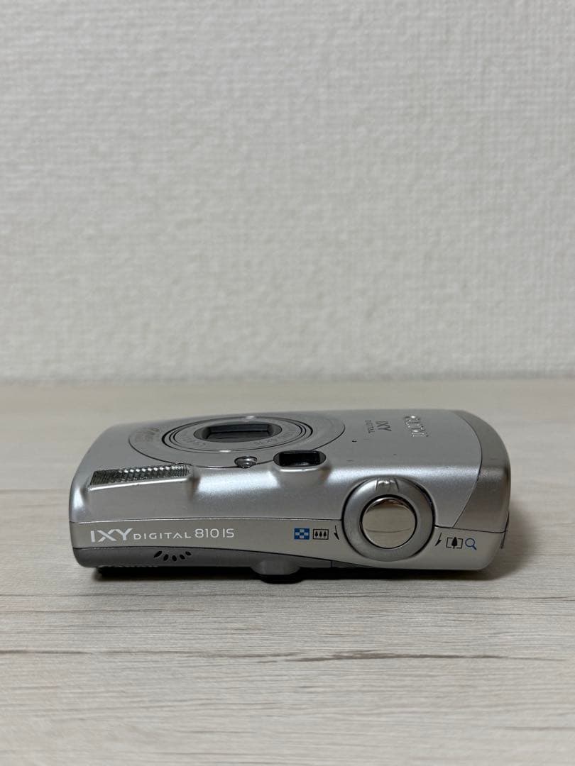 Canon IXY DIGITAL 810 IS PC1235 本体と付属品