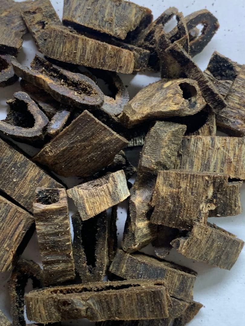 極上伽羅 沈香 香木 沈香粉 重さ:50g