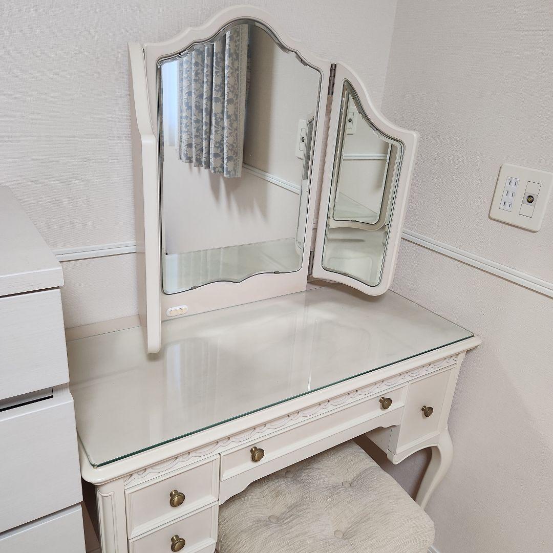 東海家具工業 フルール WH ドレッサー 【スツールは別出品中】