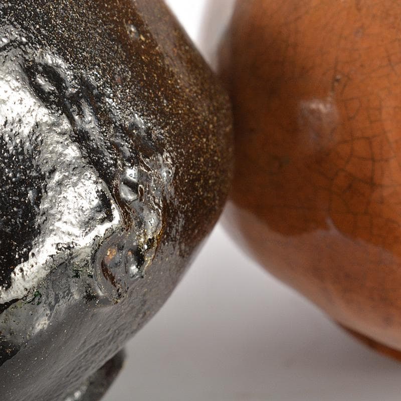 茶道具　古い赤楽茶碗　黒楽茶碗　2点まとめて　M　R6786