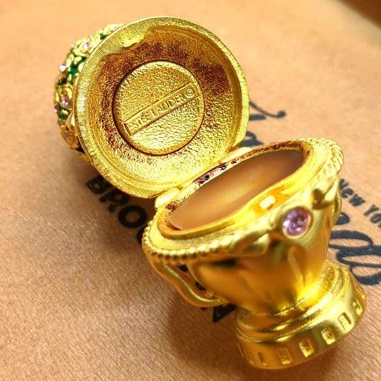 エスティローダー 限定 練り香水 コンパクト グリーンとゴールド バラの花束