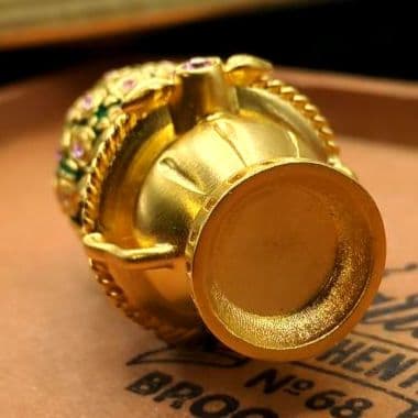 エスティローダー 限定 練り香水 コンパクト グリーンとゴールド バラの花束