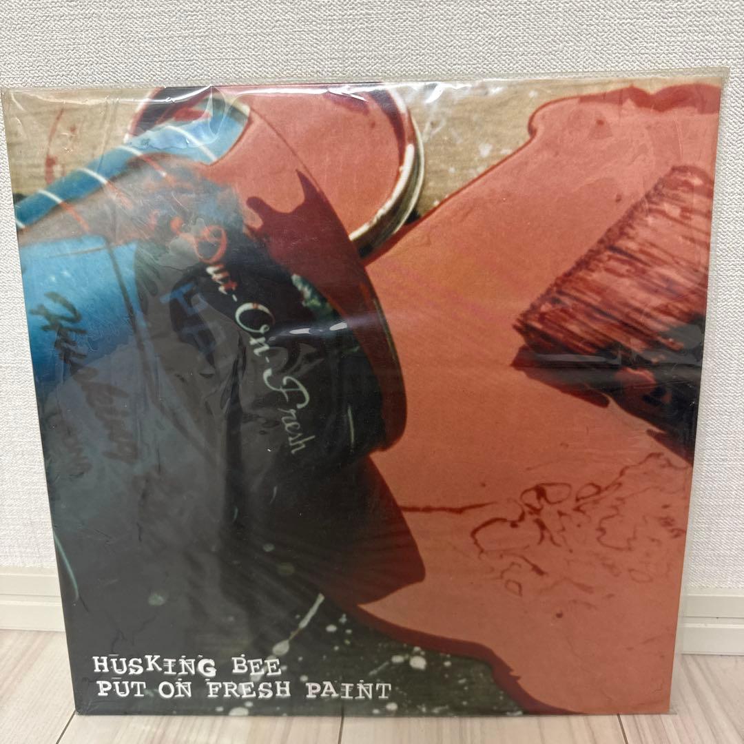 HUSKING BEE PUT ON FRESH PAINT コア系