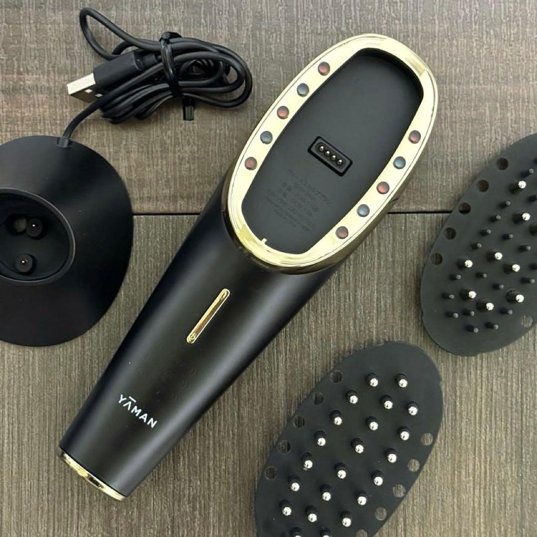 【美品】YAMAN ヴェーダ スカルプブラシ PSM-110B