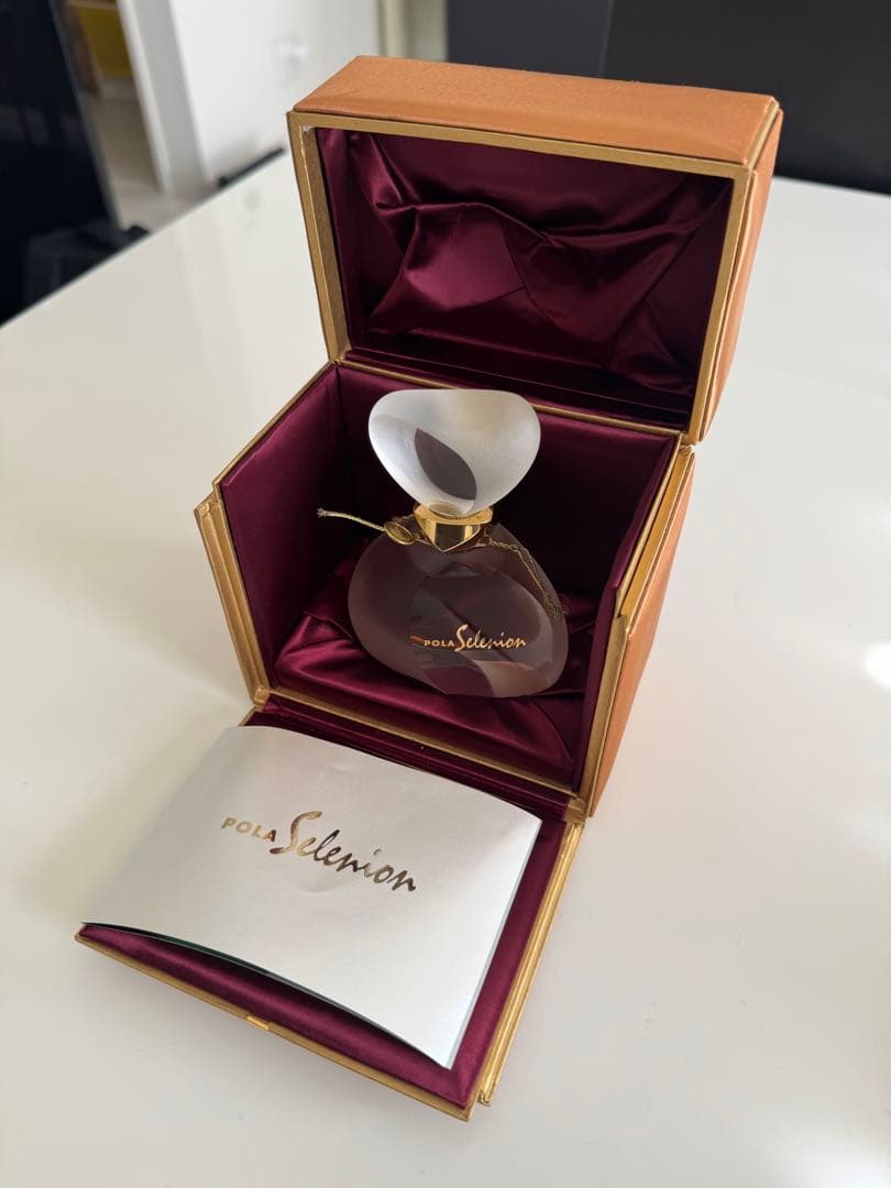 Pola Selmion 香水 ギフトボックス付き