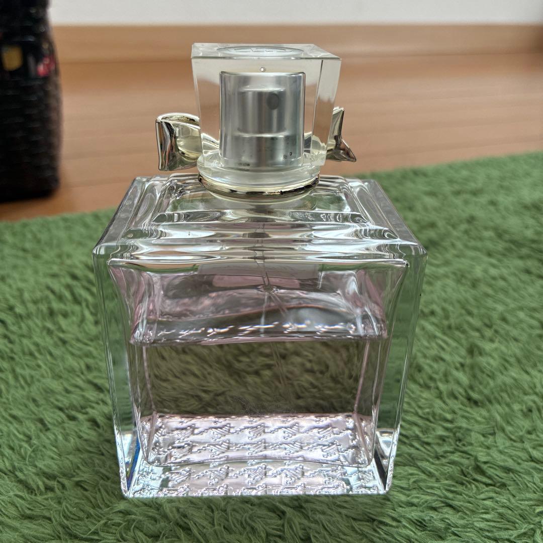 Dior 香水　ブルーミングブーケ