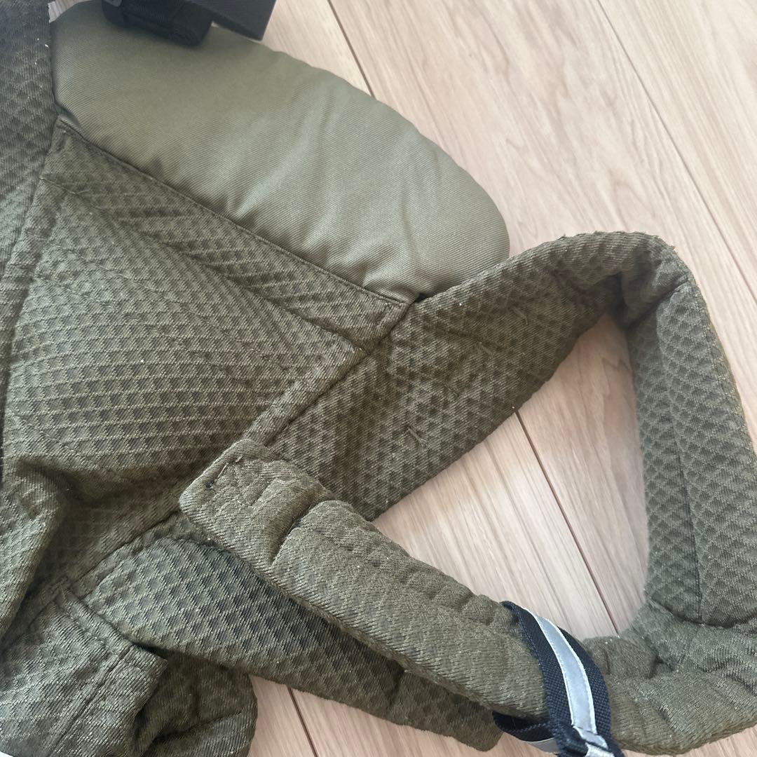 エルゴ オムニ ブリーズ 抱っこ紐 オリーブ　グリーン カーキ　緑