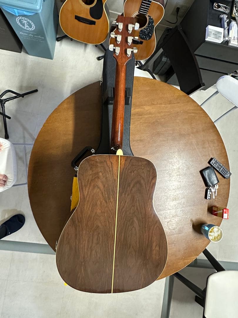 ๑*๑様 YAMAHA FG-400J　ド迫力の杢目　激鳴り　弦高低し弾きやすさ