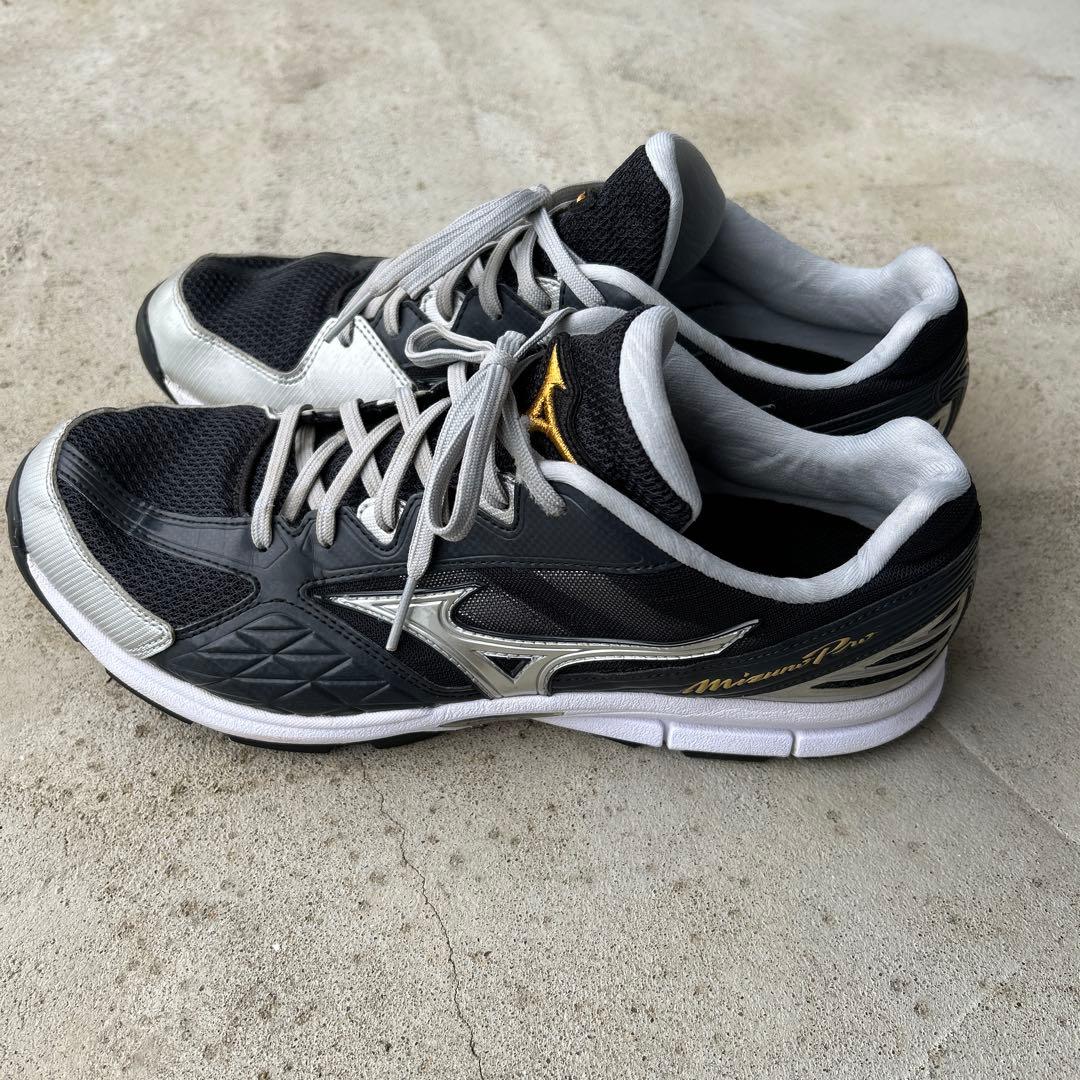 ゆいと　ミズノプロ トレーニングシューズ　30cm