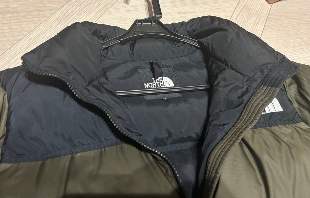 ノースフェイス　ダウンジャケット　ヌプシ　Mサイズ