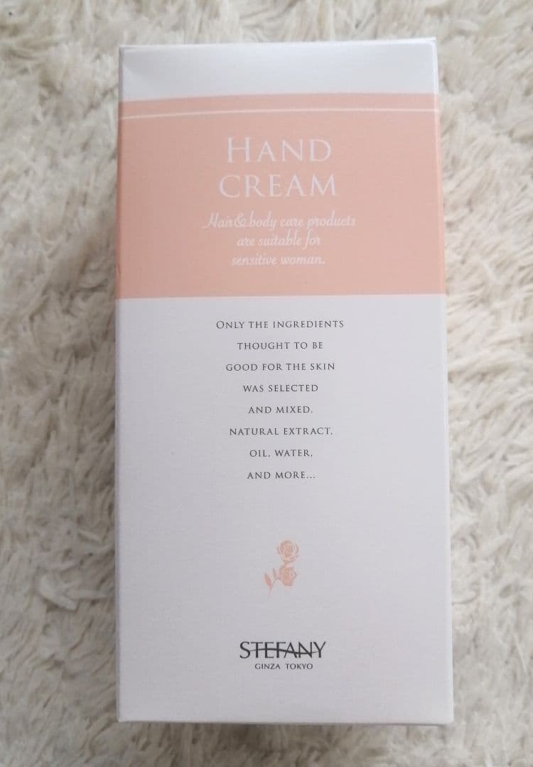 【新品】銀座ステファニー　クッションファンデーション＆ケース＆ハンドクリーム