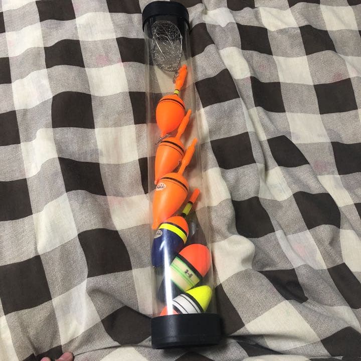 良さそうなウキ6こセットとカゴ！