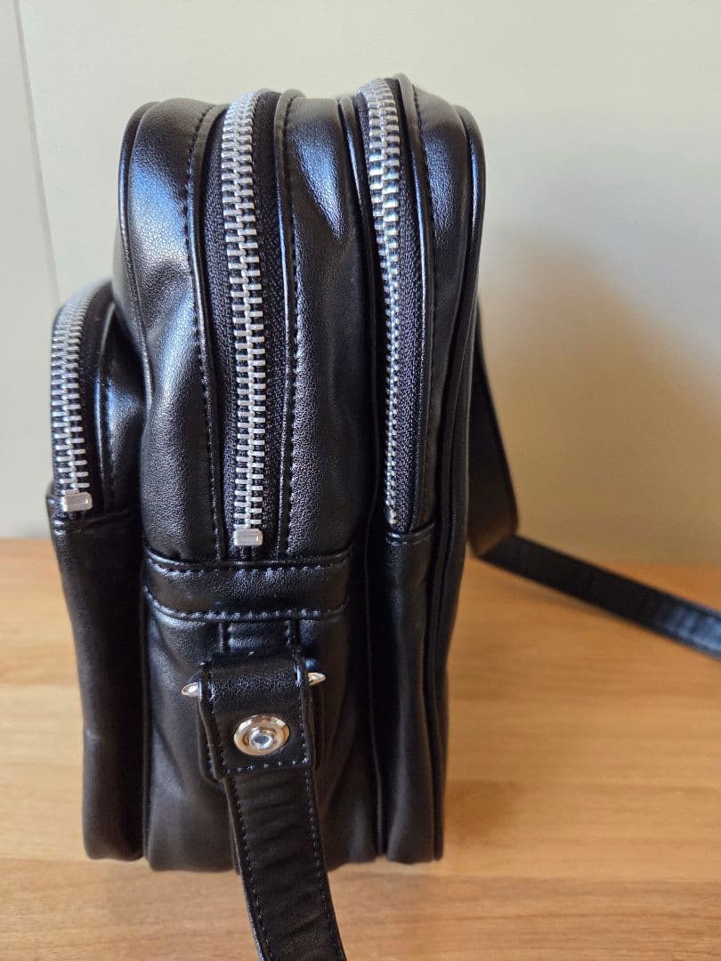 美品　COMME des GARÇONS 黒 ショルダーバッグ　ギャルソン