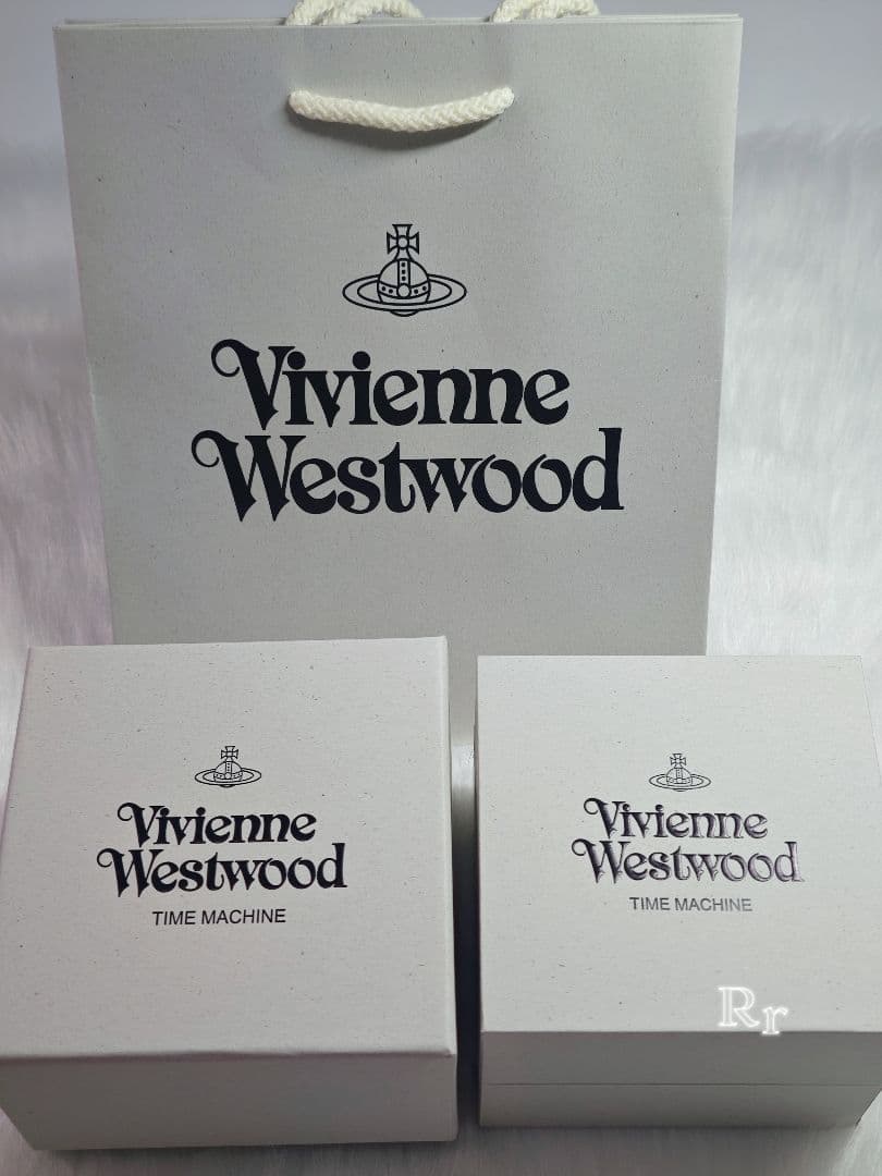 Vivienne Westwood Camberwell 腕時計 レディース　赤
