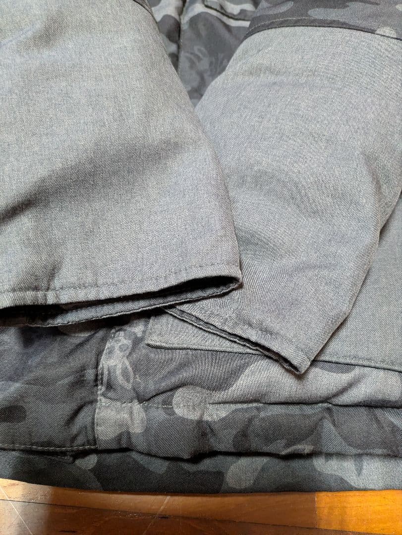 Psycho Bunny by ROBERT GODLEY　ダウンジャケット