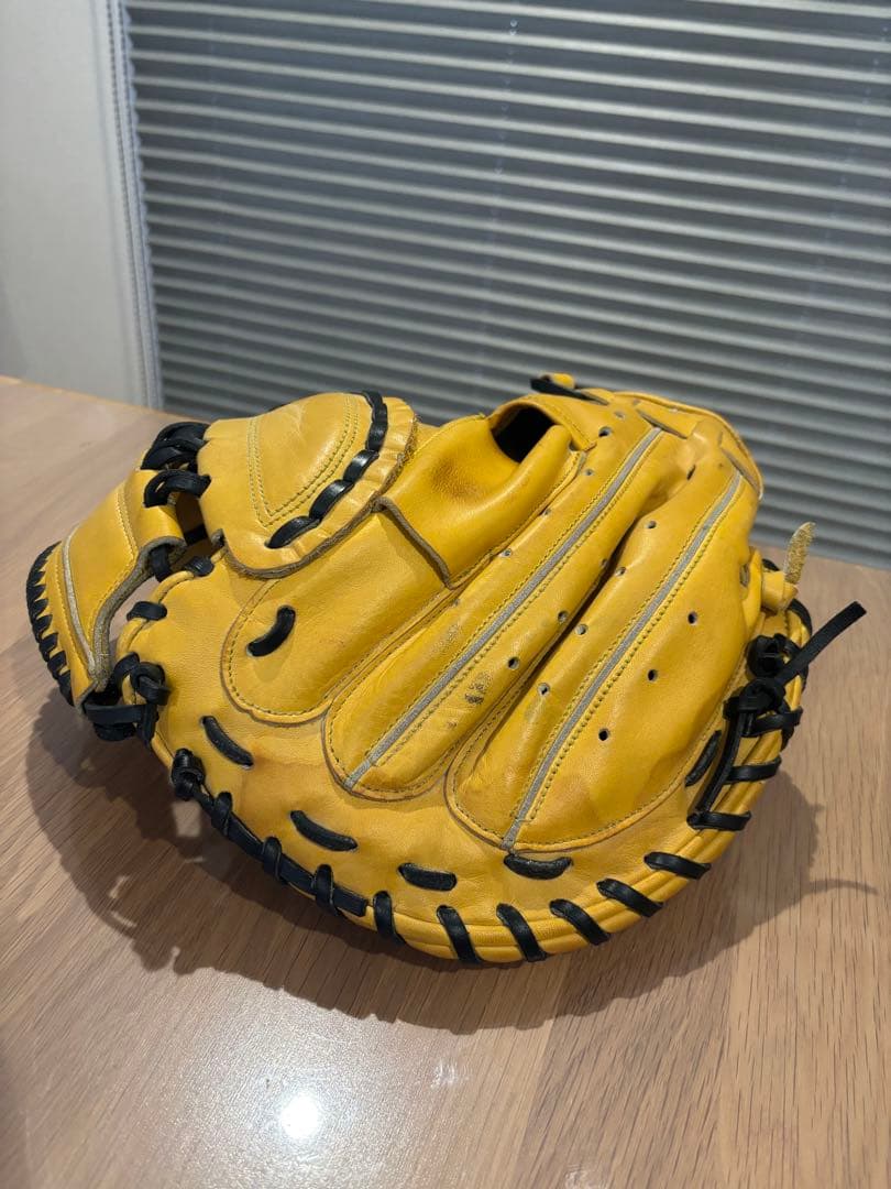 ハタケヤマ　キャッチャーミット　オイルつき