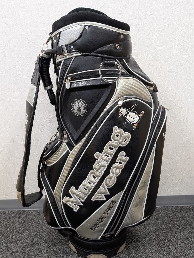 【Munsingwear】 キャディバッグ ブラック・シルバー