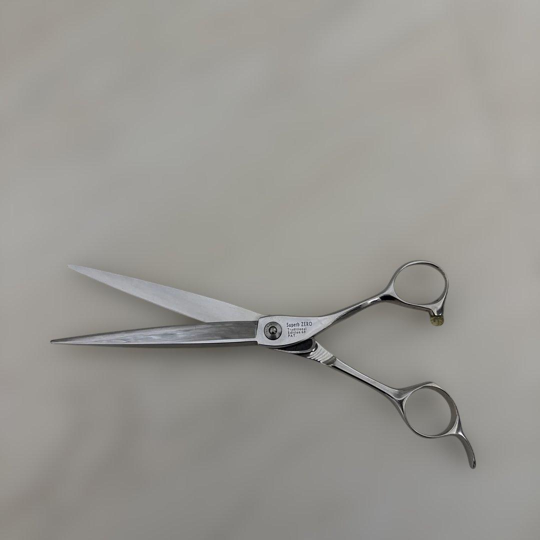 トギノンシザーハサミ スパーブゼロ　Superb ZERO 専用ケース付き