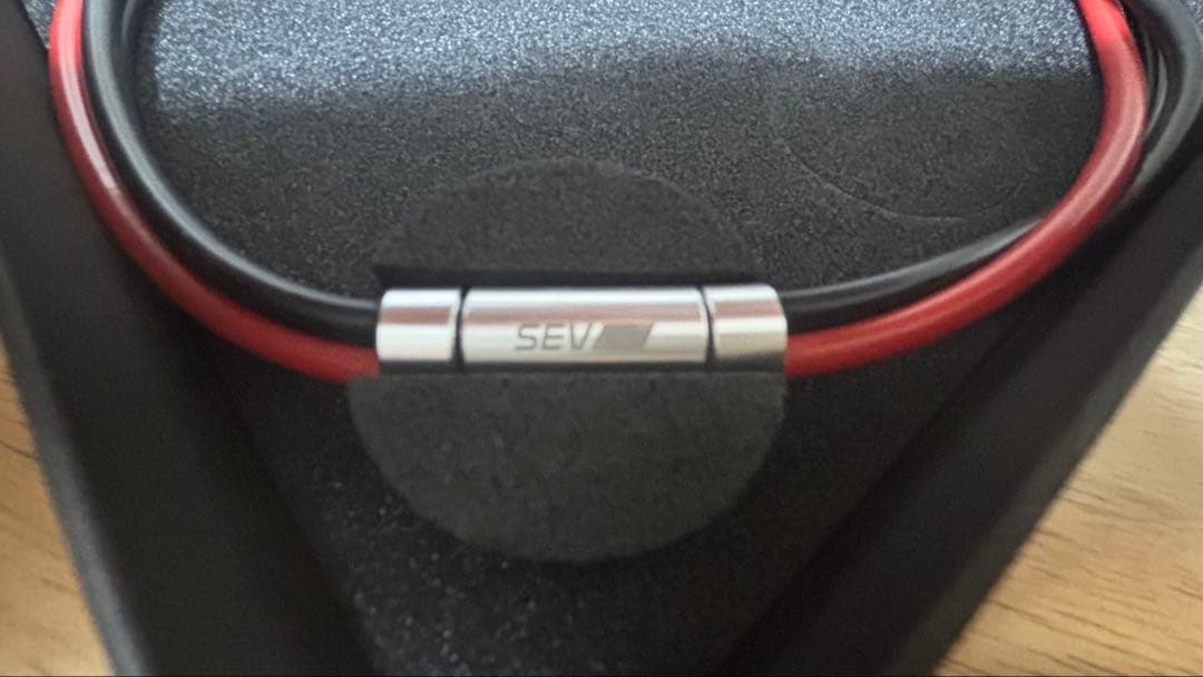 SEV Looper type3M セブルーパーアクセサリー ネックレス 黒赤黒