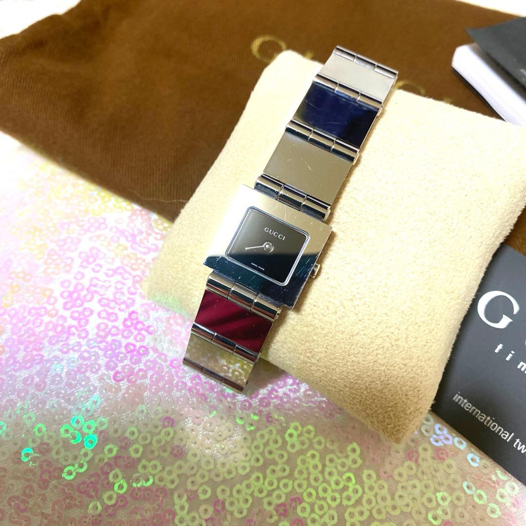 美品　グッチ　600L ブラック　シルバーカラー