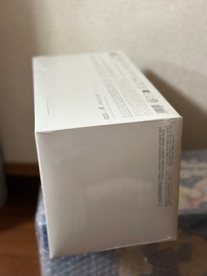 ポップマートLABUBU THE MONSTERS Big into Energ