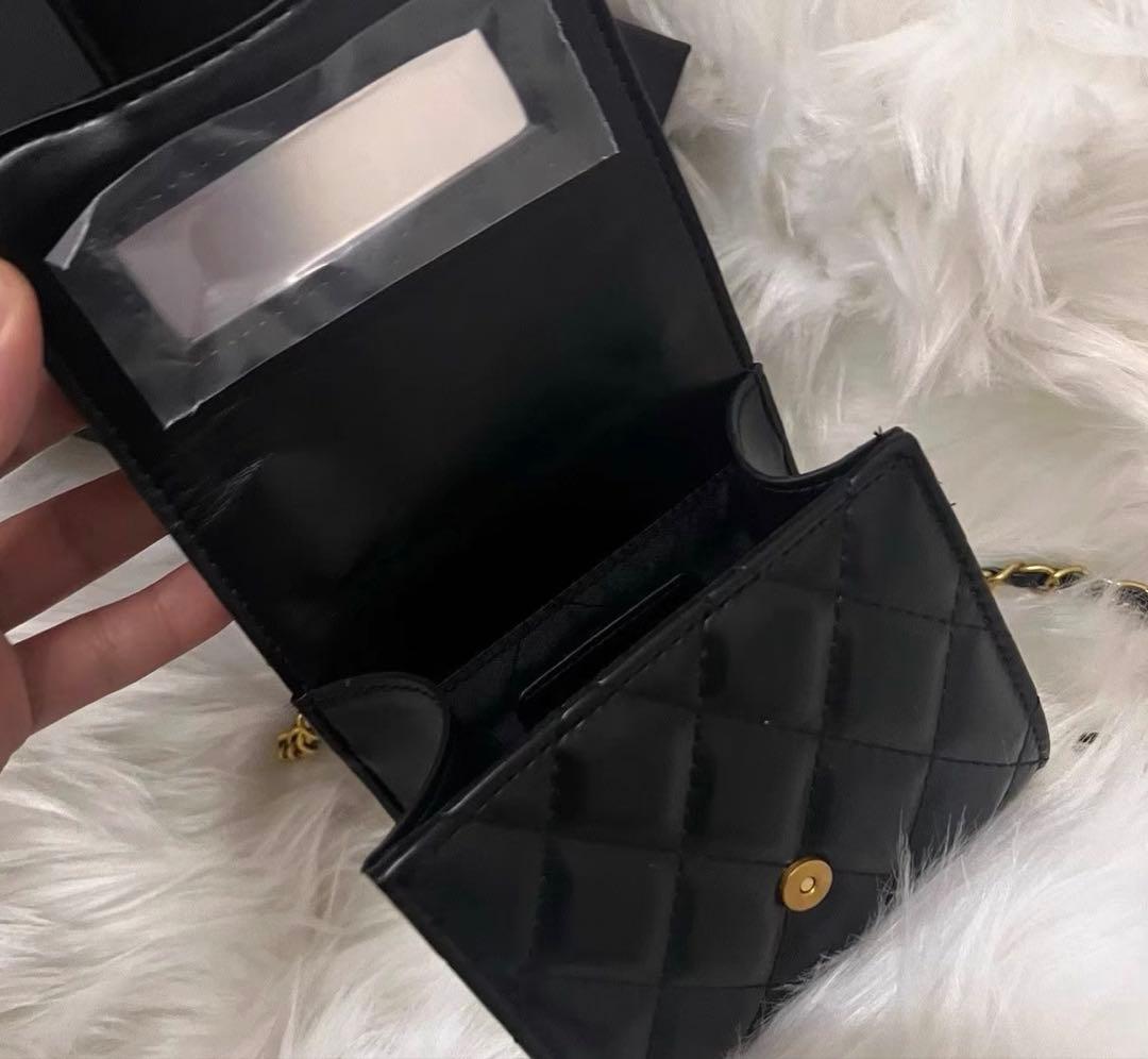 CHANEL VIP非売品　ノベルティバック　ブラックレザー ミニバッグ　ミラー