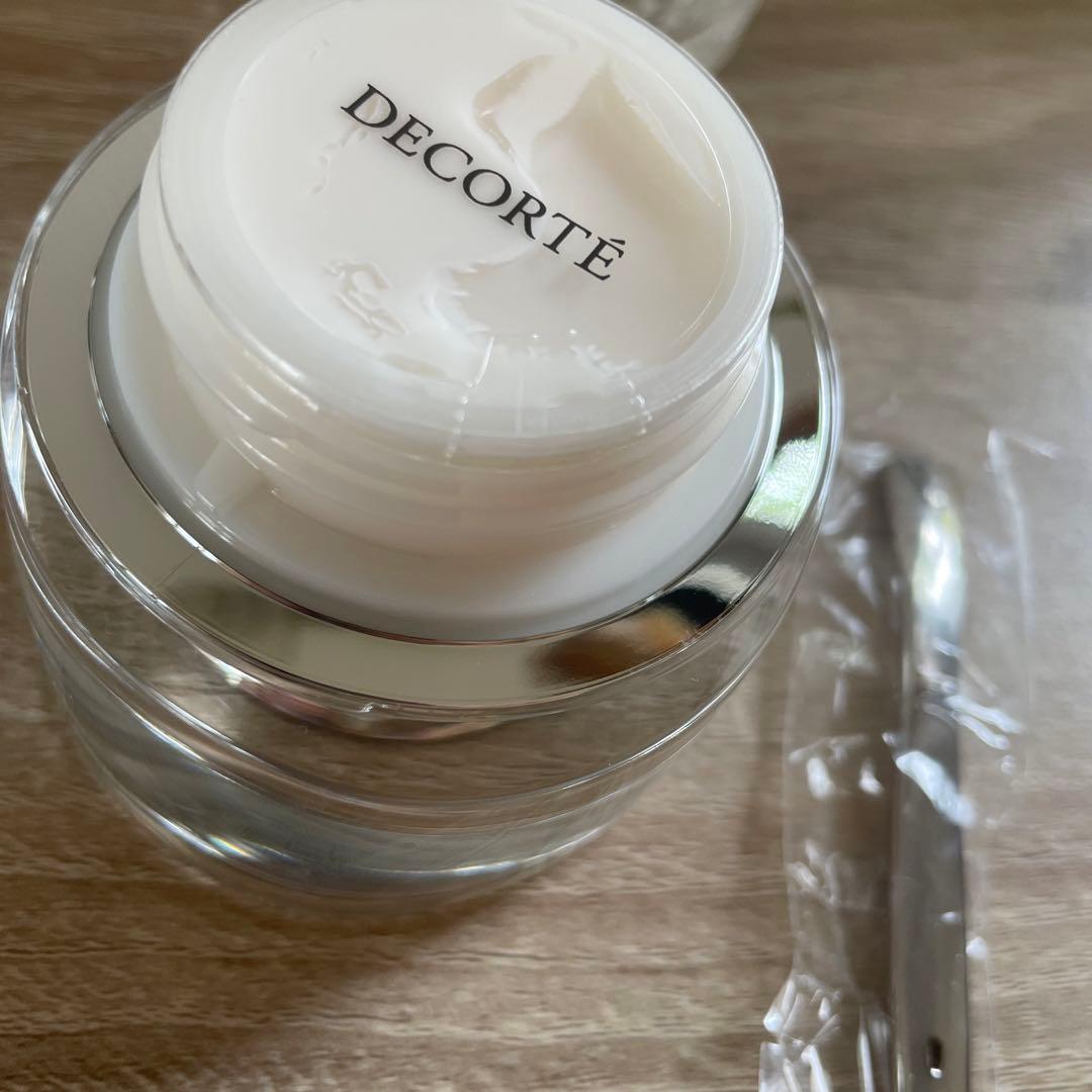 コスメデコルテ　AQミリオリティインテンシブクリームn新品未使用