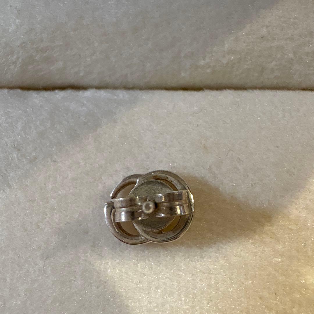 GUCCI ダブルGロゴ シルバーピアス(片耳用)