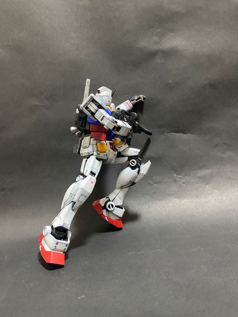 RG RX-78-2 ガンダム　塗装済完成品