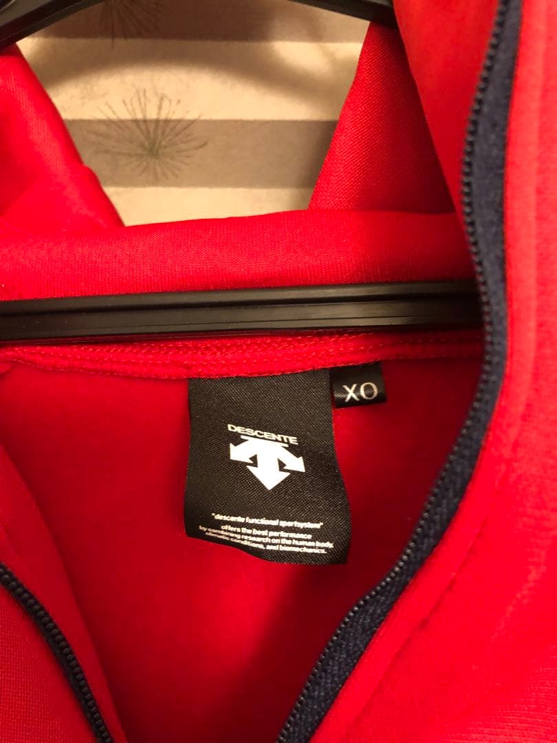 【早いもの勝ち】広島カープ　フードジャケット XO