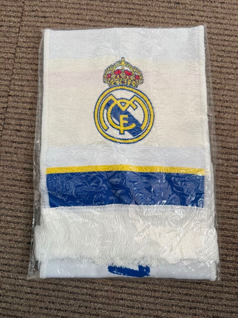 レアル・マドリード タオルとピンバッジ 会員特典