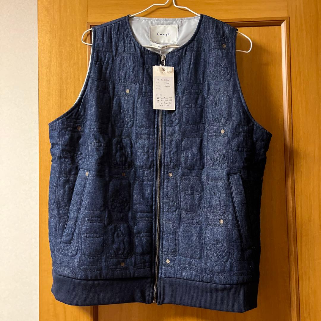 【新品】Emago デニム中綿入り刺繍ベスト