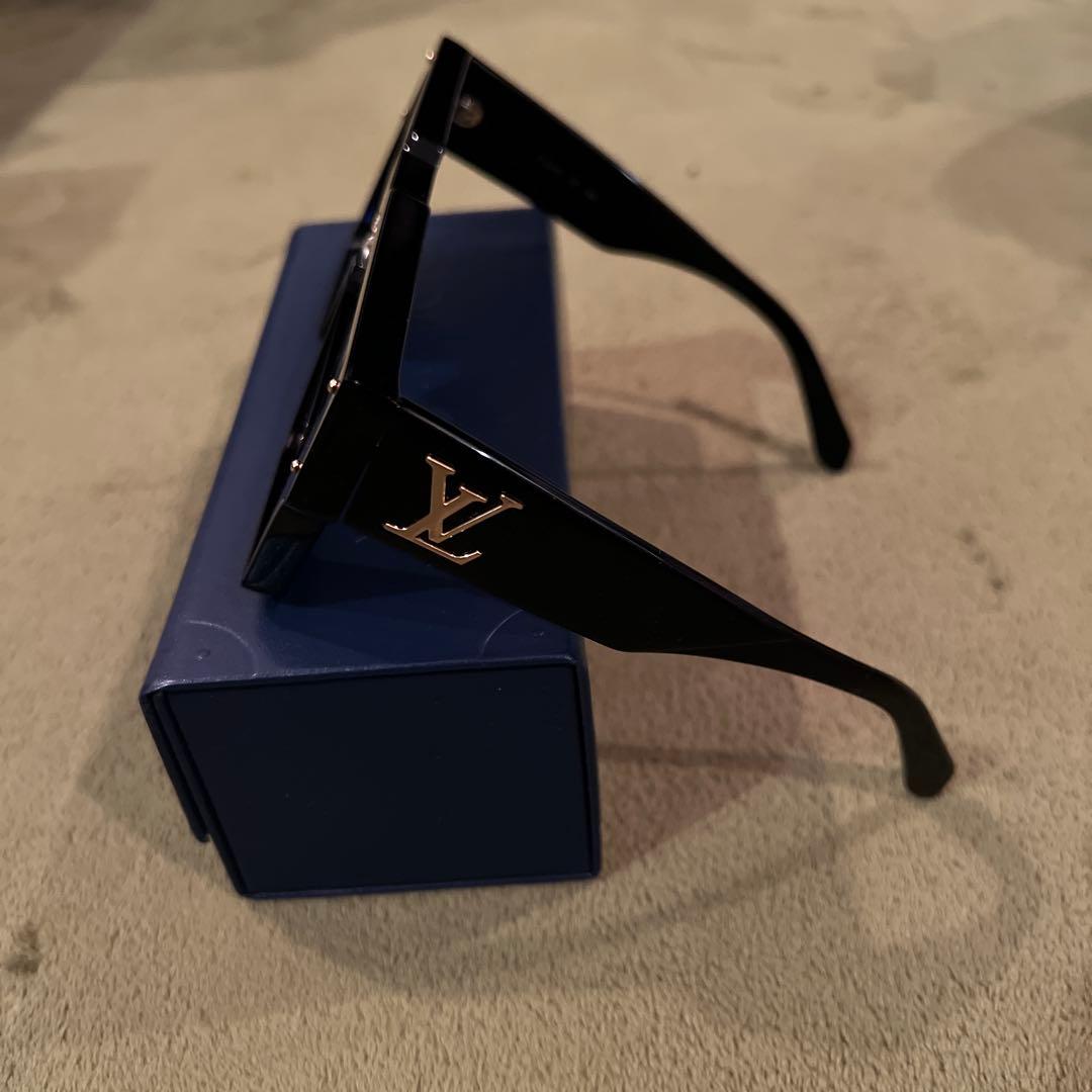 ルイヴィトン　LV サイクロン　メンズ　ほぼ未使用 早い者勝ち　即購入