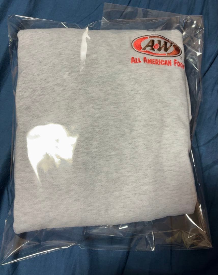 h*e様 沖縄　A&W 店舗限定スウェット　XL 刺繍ロゴ