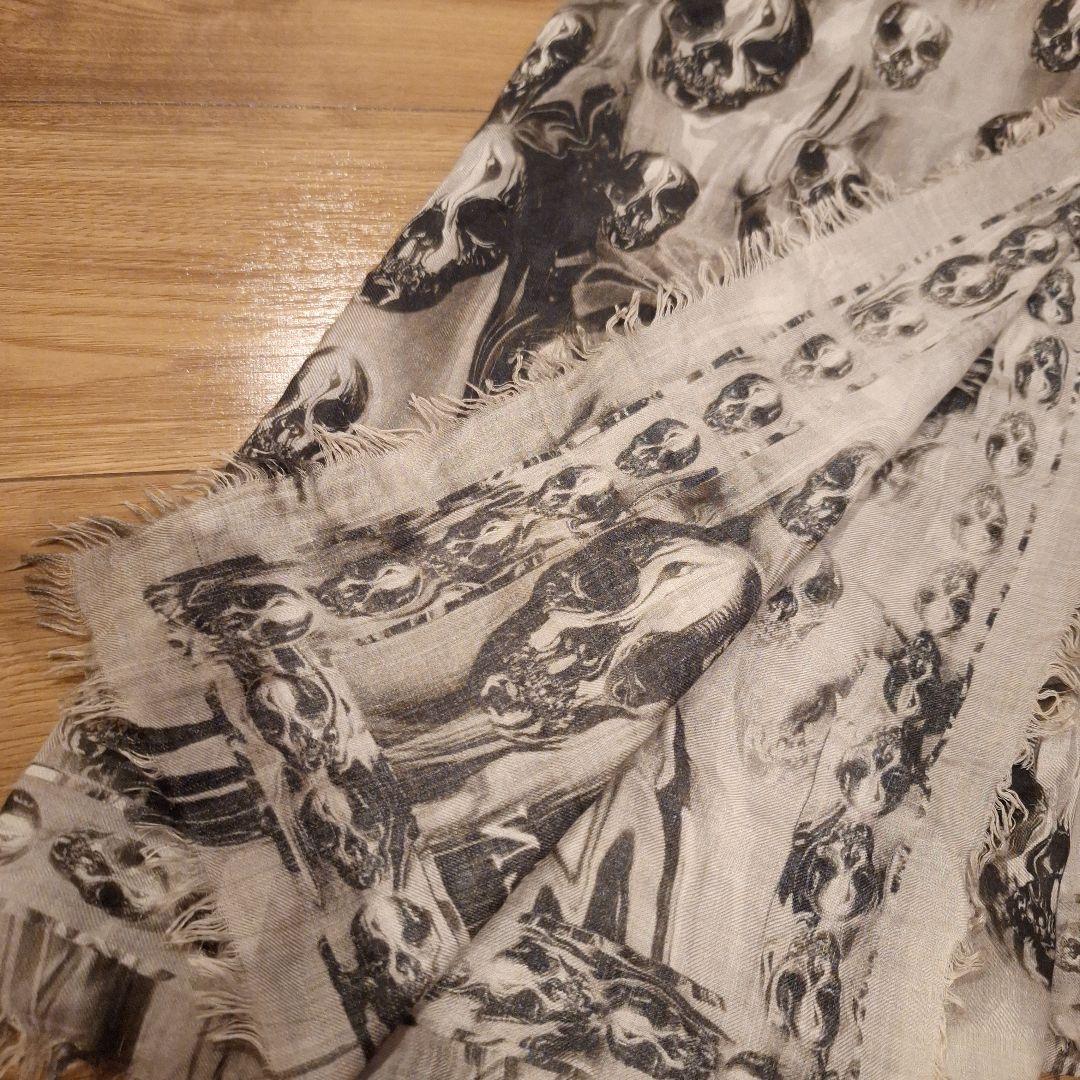 アレキサンダーマックイーンストール希少