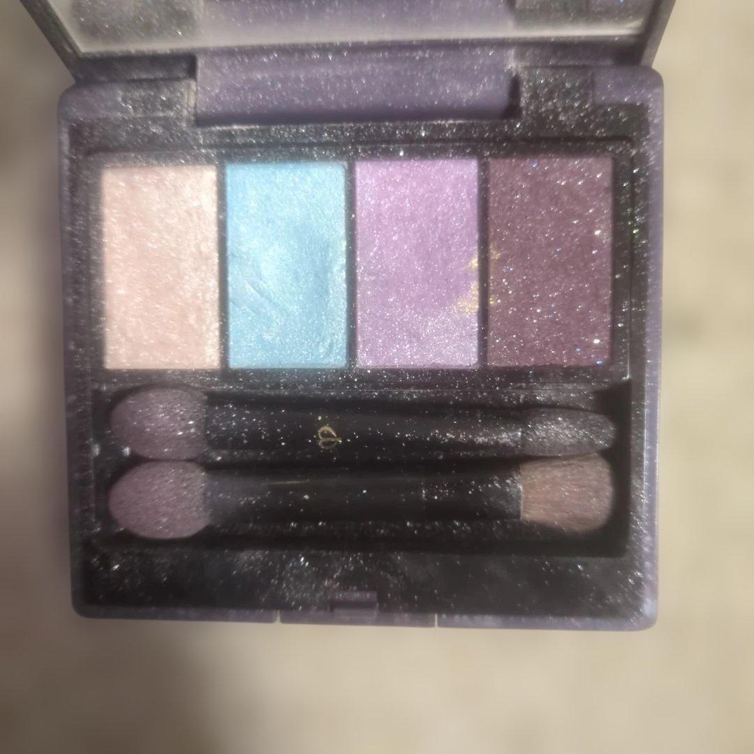 クレドポーボーテ　ベースメーク+ハイライト+アイシャドウ+リップ類+ブラシ類㉑点