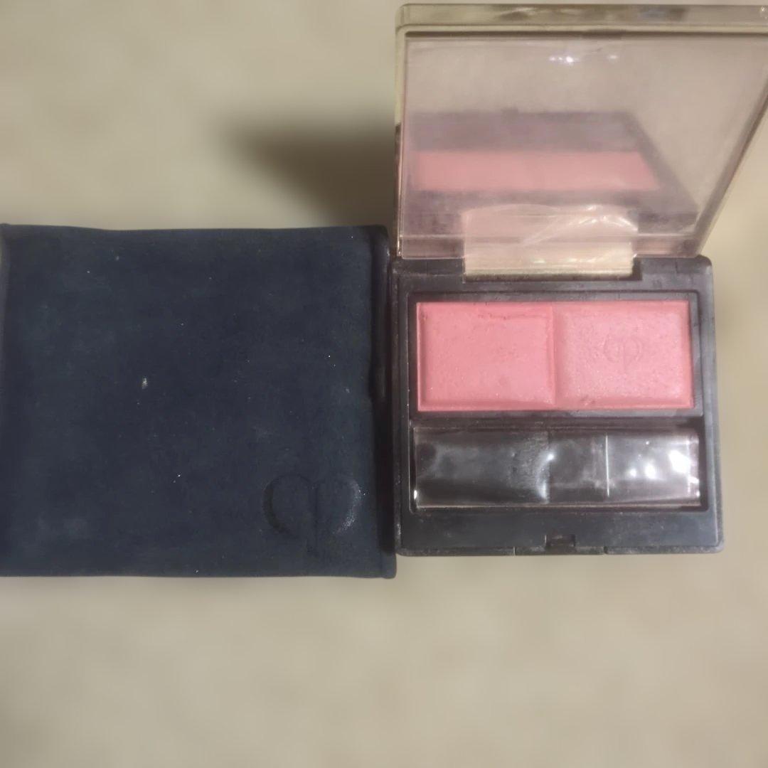 クレドポーボーテ　ベースメーク+ハイライト+アイシャドウ+リップ類+ブラシ類㉑点