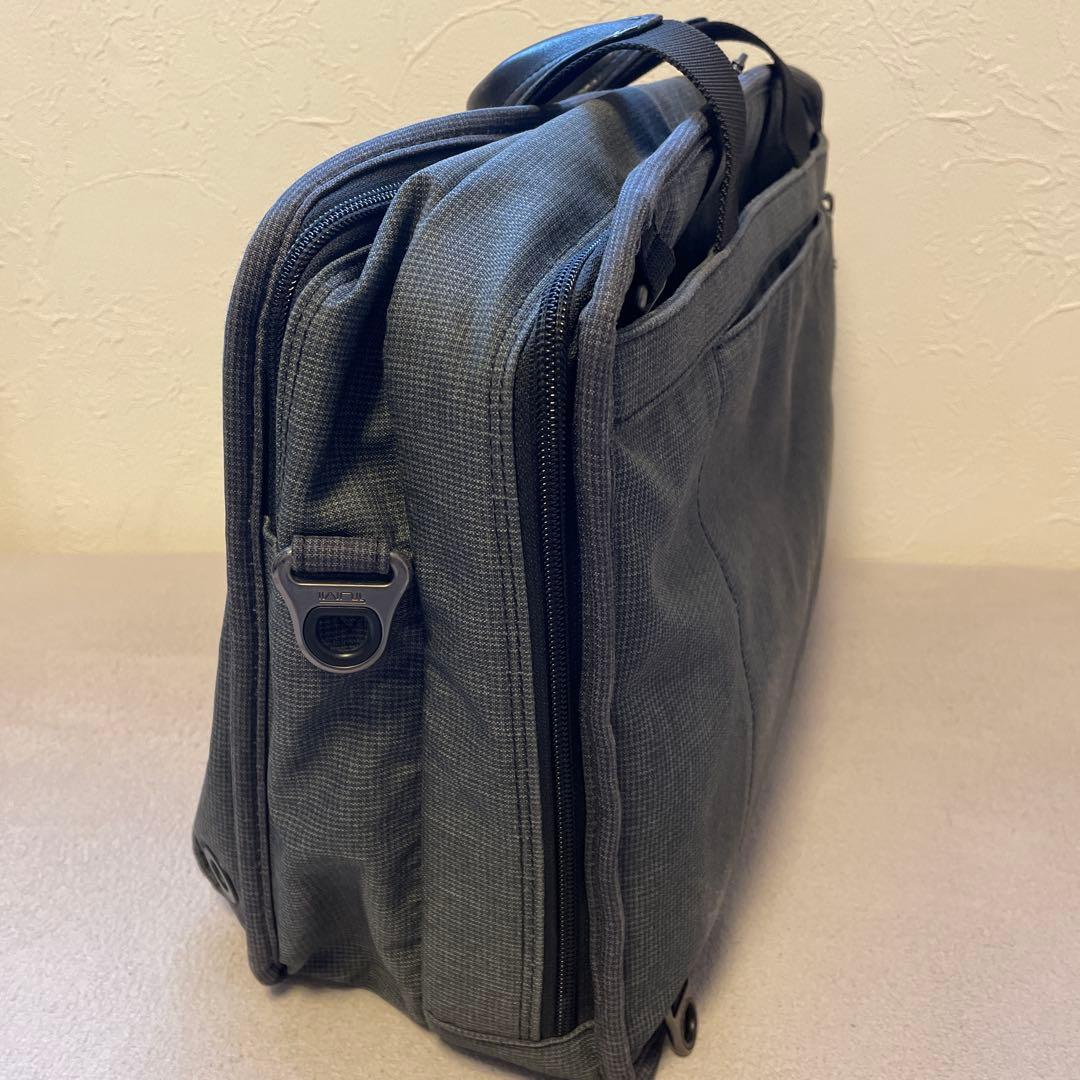 TUMI グレー ビジネスバッグ
