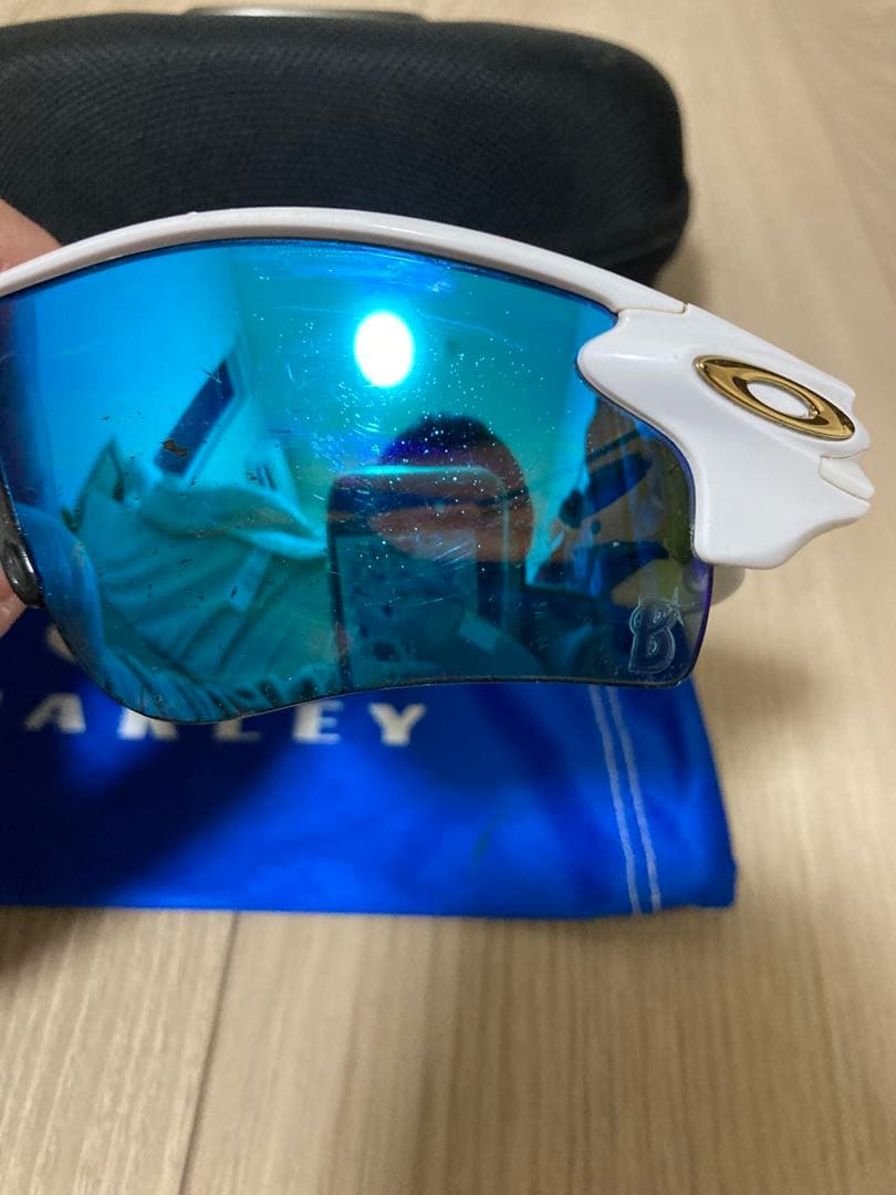 横浜ベイスターズ限定OAKLEY サングラス