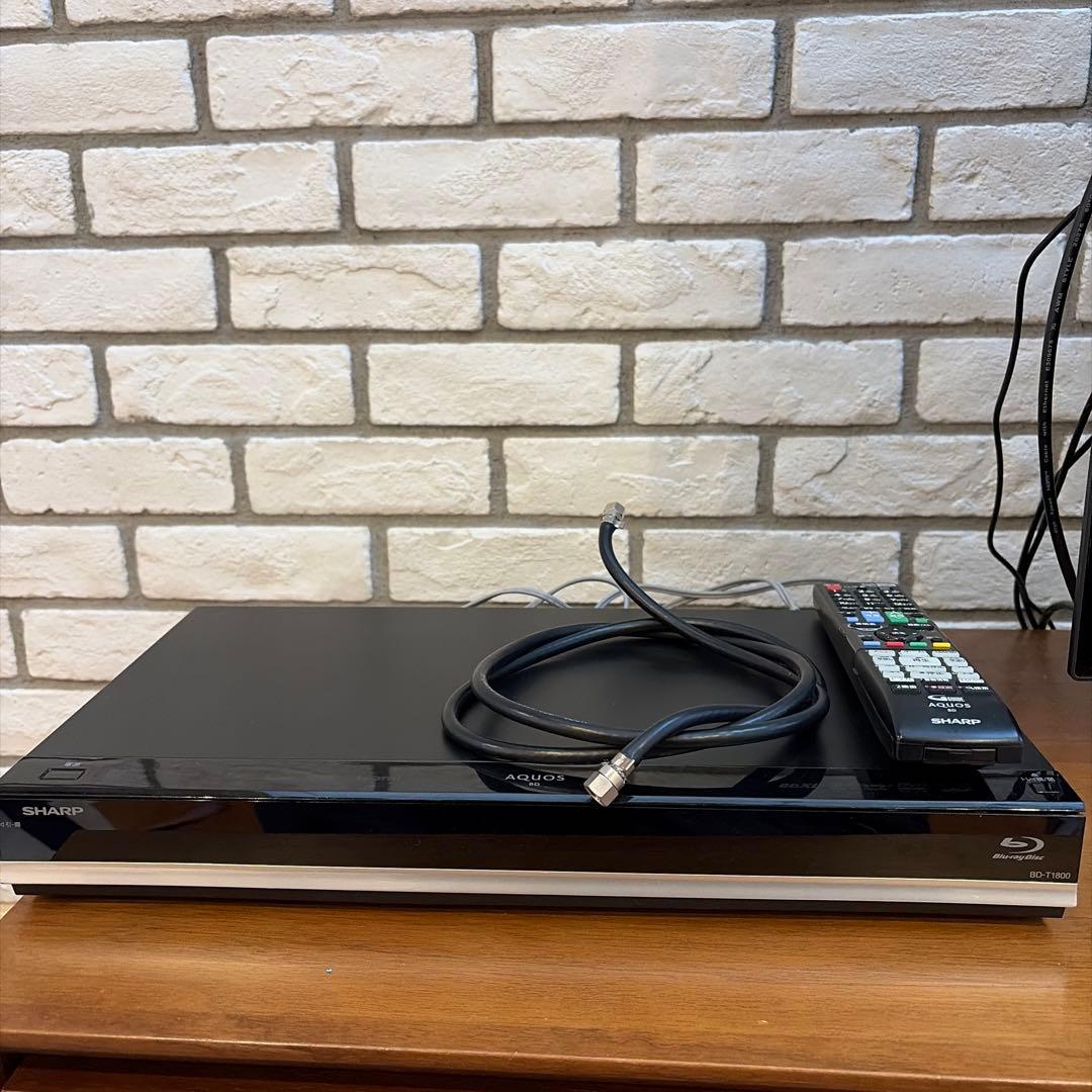 なお:SHARP BD-T1800 ブルーレイレコーダー